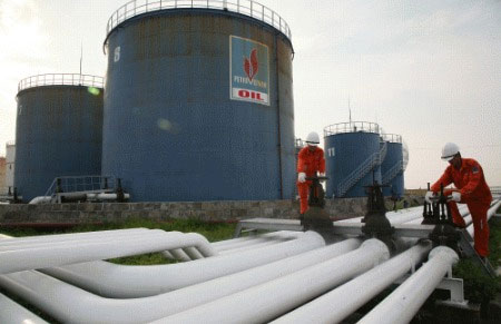 Thủ tục hải quan với xăng dầu tạm nhập để hoán đổi