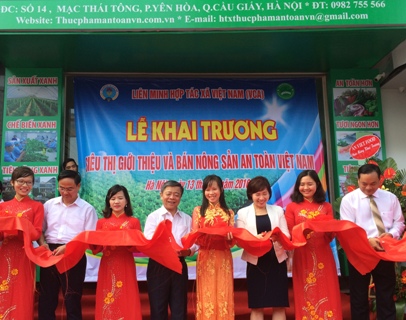 Khai trương siêu thị nông sản an toàn đầu tiên