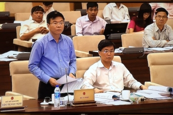 Công chức làm sai sẽ phải hoàn tiền bồi thường cho ngân sách