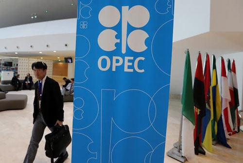 OPEC đạt thỏa thuận giảm sản lượng đầu tiên sau 8 năm