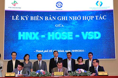 HOSE, HNX, VSD ký hợp tác thực hiện các mục tiêu chiến lược