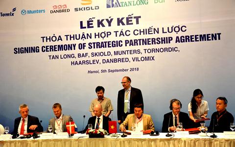 Việt Nam và Đan Mạch ký kết hợp tác trong lĩnh vực chăn nuôi