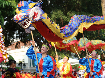 Liên hoan múa Rồng Hà Nội 2019 tại không gian đi bộ hồ Hoàn Kiếm