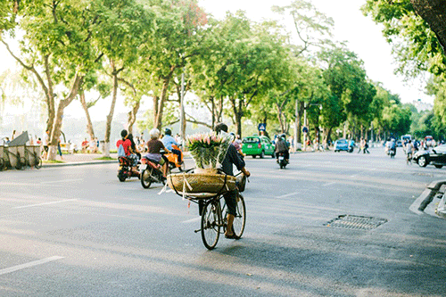 Bắc Bộ lạnh về đêm và sáng, Tây Nguyên và Nam Bộ mưa dông