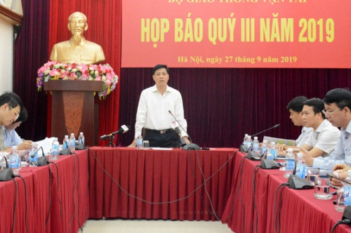 họp báo