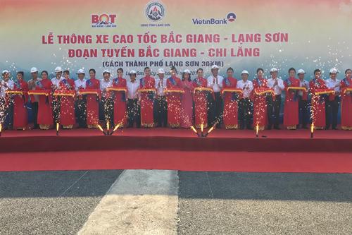 Chính thức thông xe cao tốc Bắc Giang