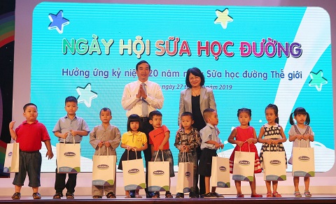 Tưng bừng ngày hội sữa học đường Đà Nẵng