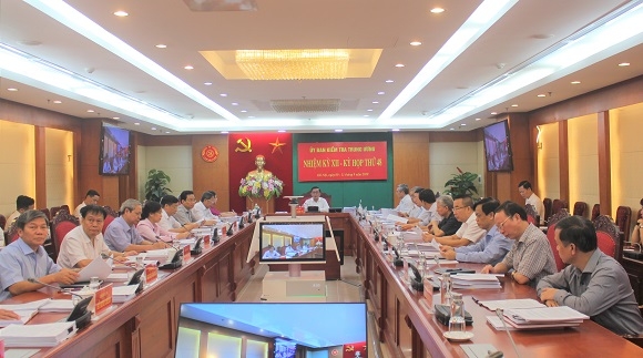 Ủy ban Kiểm tra trung ương đề nghị, thi hành kỷ luật một số cán bộ