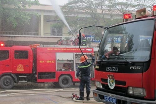 Xe cứu hỏa của Cảnh sát Phòng cháy chữa cháy nằm trong nhóm miễn phí đường bộ kể từ ngày 1/10/2021