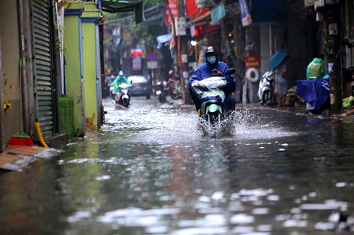 Thời tiết ngày 15/9: Bắc Bộ, Bắc Trung Bộ mưa to, Tây Nguyên và Nam Bộ lốc sét, mưa đá