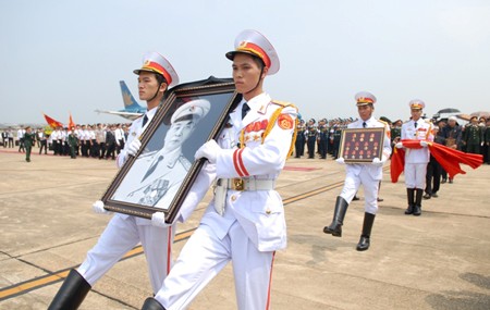 Triệu triệu người xót thương, kính cẩn tiễn biệt Đại tướng về cõi vĩnh hằng
