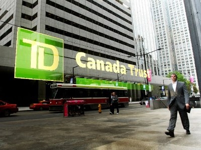 thiet hai 3 ty usd do gia dau giam canada van lac quan ve thang du ngan sach