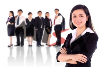 Lương nhân sự cao cấp ngành y tế lên tới 225 triệu đồng/tháng