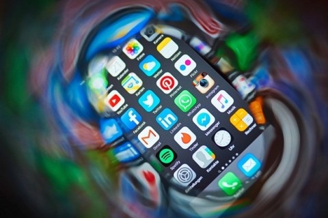 apple dat doanh thu cao nhat trong lich su