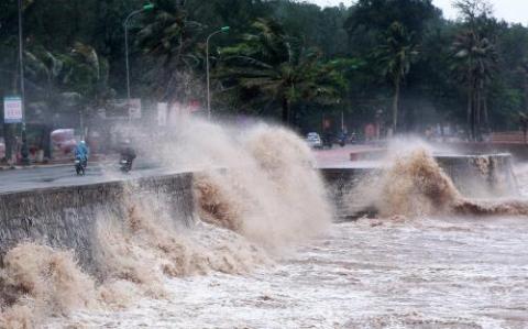 Bão Sarika vào Biển Đông trở thành cơn bão số 7