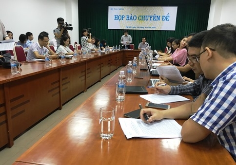 chuyen chi nsnn tu don vi su nghiep cong sang doi tuong thu huong