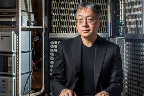 Nhà văn Kazuo Ishiguro.