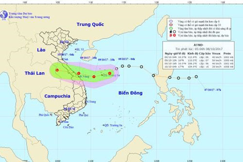 Tối nay 9/10 áp thấp đổ bộ, gió giật cấp 9 gây mưa to ở miền Trung