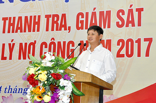 tranh tra, nợ công