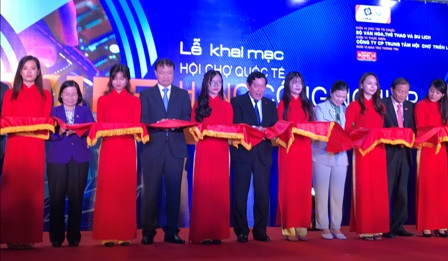 Khai mạc Hội chợ quốc tế hàng công nghiệp Việt Nam 2017