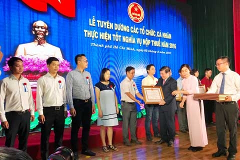 Thu trên 8 nghìn tỷ đồng nợ thuế
