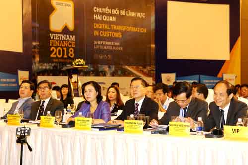 Các đại biểu tham dự Vietnam Finance 2018.