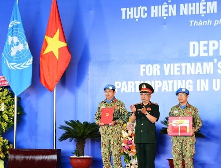 63 chien si quan y len duong lam nhiem vu gin giu hoa binh o chau phi