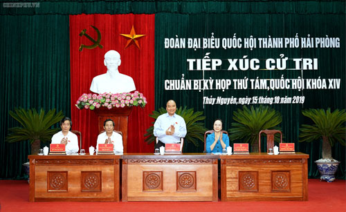 Thủ tướng tiếp xúc cử tri trước kỳ họp Quốc hội