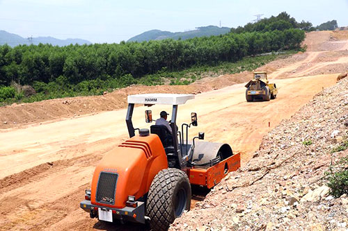 5 năm triển khai kế hoạch đầu tư công: Chuyển biến tích cực nhưng vẫn còn tư duy “xếp hàng”