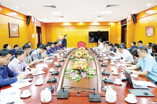 Kiểm tra công tác cải cách hành chính và Kiểm soát thủ tục hành chính tại Cục thuế Hà Tĩnh.
