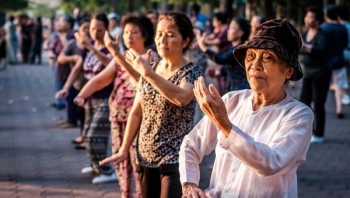 Già hóa dân số có thể khiến tăng trưởng kinh tế Việt Nam chậm lại