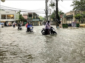 Thời tiết ngày 2/10: Nam Trung Bộ, Tây Nguyên và Nam Bộ có mưa rào và dông