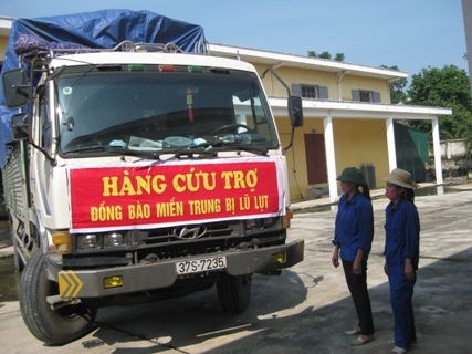 Lập kế hoạch phân bổ gạo cứu trợ cho người dân Quảng Bình