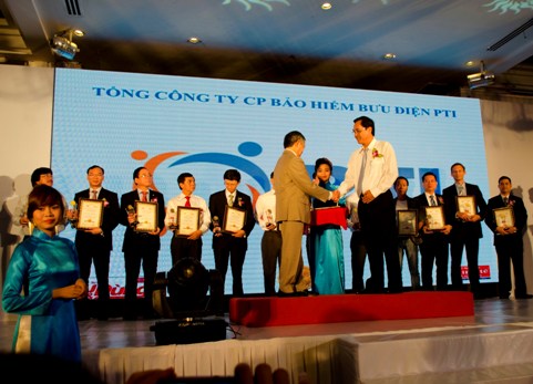 PTI lọt Top 100 “Tin & Dùng 2013” lần 2