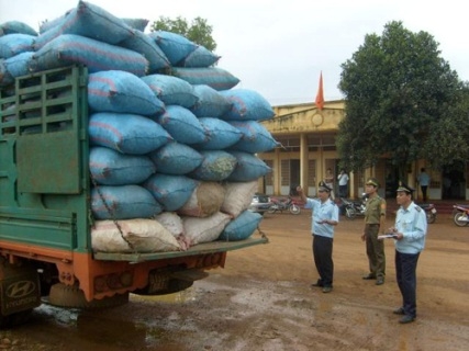 4 cua khau phu tinh tay ninh duoc tai xuat hang hoa