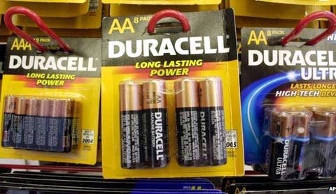 Tỷ phú Warren Buffett bất ngờ tung tiền mua lại hãng Duracell