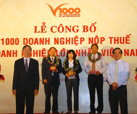 vietcombank lot top 100 cong ty theo doi tai khu vuc asean