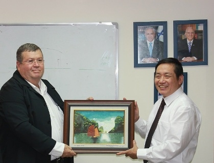 trao doi kinh nghiem ve cong tac quan ly du tru quoc gia tai israel