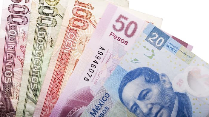 Mexico tăng lãi suất nhằm chống đỡ sự sụt giảm của đồng Peso