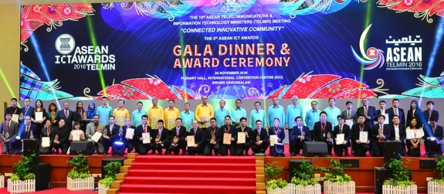 asean ict awards 2016 vinh danh phan mem kho du lieu tri thuc khach hang cua viettel