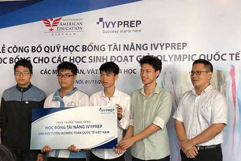 Học bổng tiếng Anh 5 tỷ đồng/năm dành cho học sinh xuất sắc