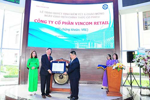 ‘Đại gia’ Vincom Retail chính thức niêm yết 1,9 tỷ cổ phiếu