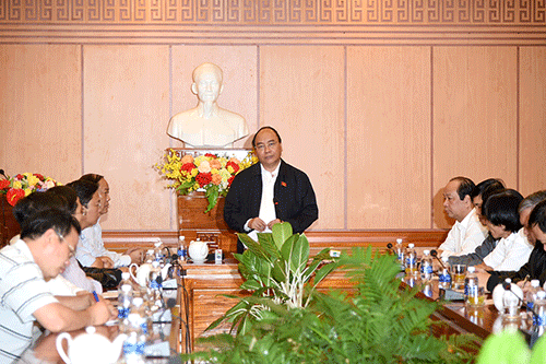 Thủ tướng Nguyễn Xuân Phúc làm việc nhanh với lãnh đạo Hội An,