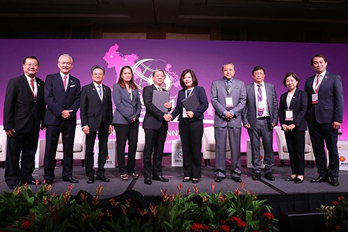 T&amp;T và YCH cùng thành lập Trung tâm Tăng trưởng thông minh