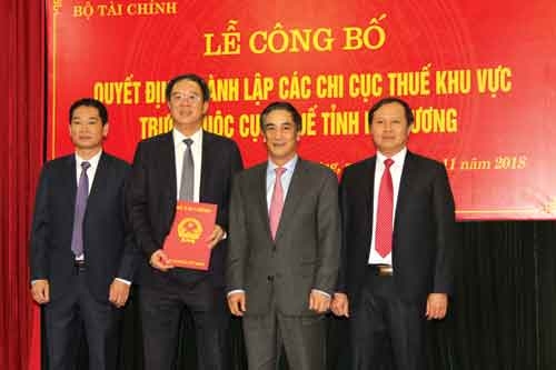 sap nhap tinh gon bo may nganh thue