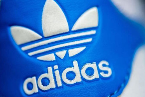 Adidas sẽ đóng cửa hai nhà máy công nghệ cao tại Đức và Mỹ