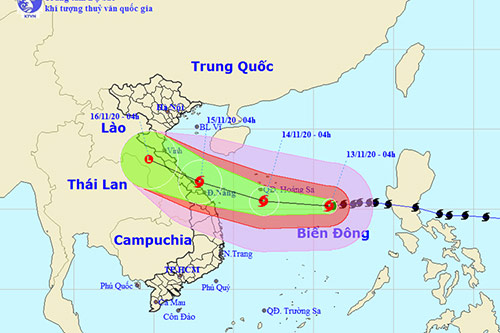 Bão số 13 đi vào đất liền các tỉnh miền Trung, sức gió mạnh cấp 12
