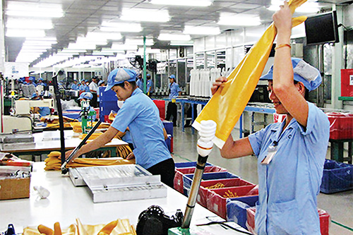 Các nhà đầu tư nước ngoài ngày càng đặt niềm tin vào sự phát triển của kinh tế Việt Nam.