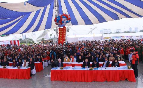 3.000 tình nguyện viên hiến máu trong Ngày hội tình nguyện quốc gia 2014