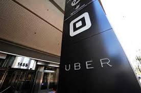 Cân nhắc thời điểm cho phép dịch vụ taxi Uber hoạt động